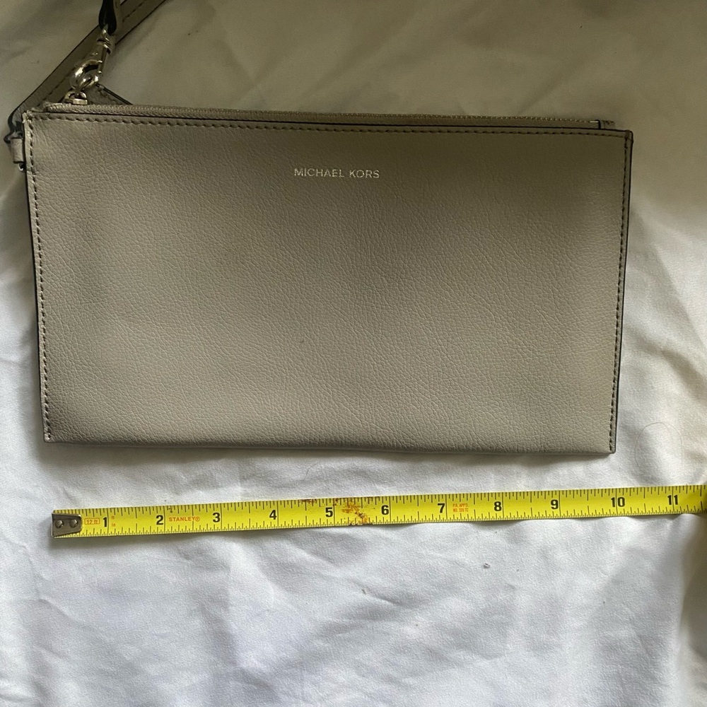 Michael Kors Grey Womens wallet/ accessories